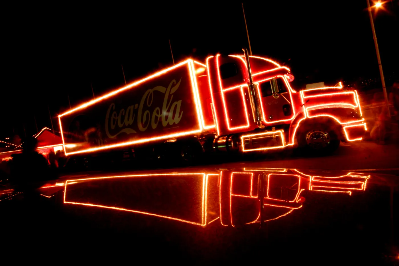 coca_cola_truck_2006_29894a_54047.jpg