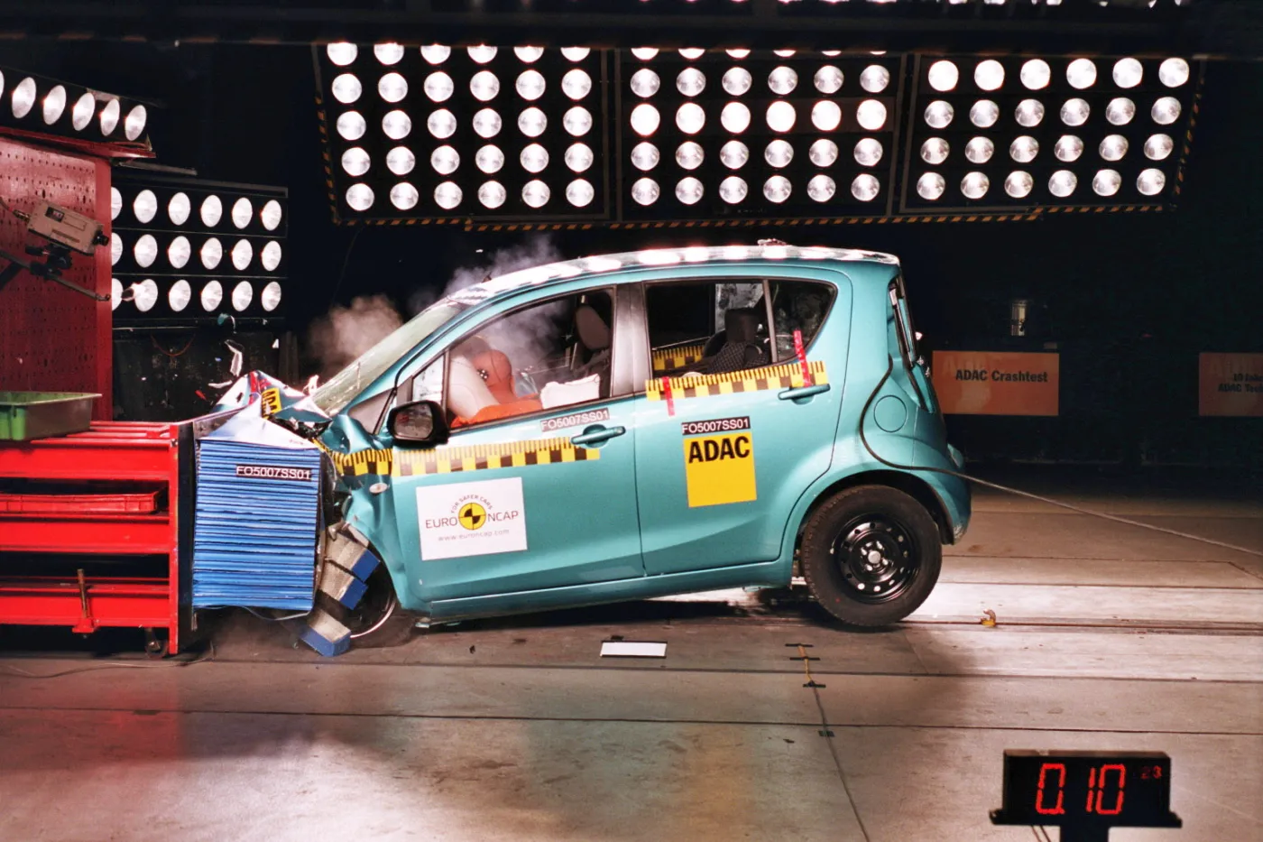 suzuki_splash_front_59498a_152632.jpg
