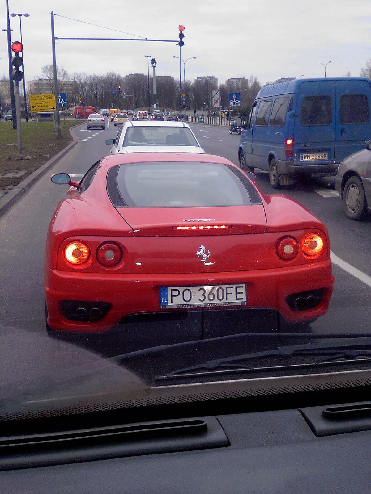 f_1_0607_ferrari4_60200a_155173.jpg