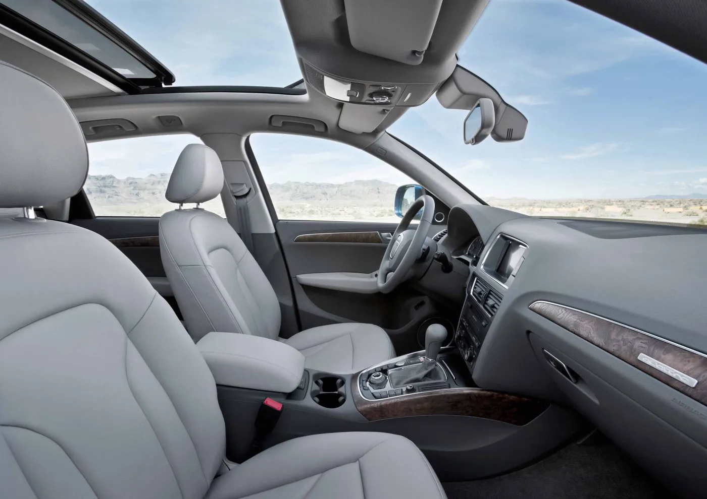 audi_q5_innenraum_77283a_228674.jpg