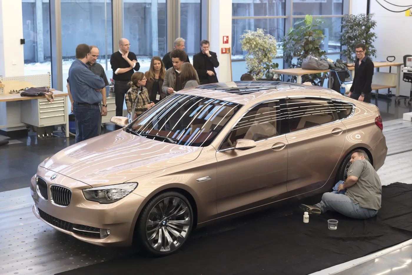 fr_bmw_5_gt_01rgb_164457a_1289234.jpg