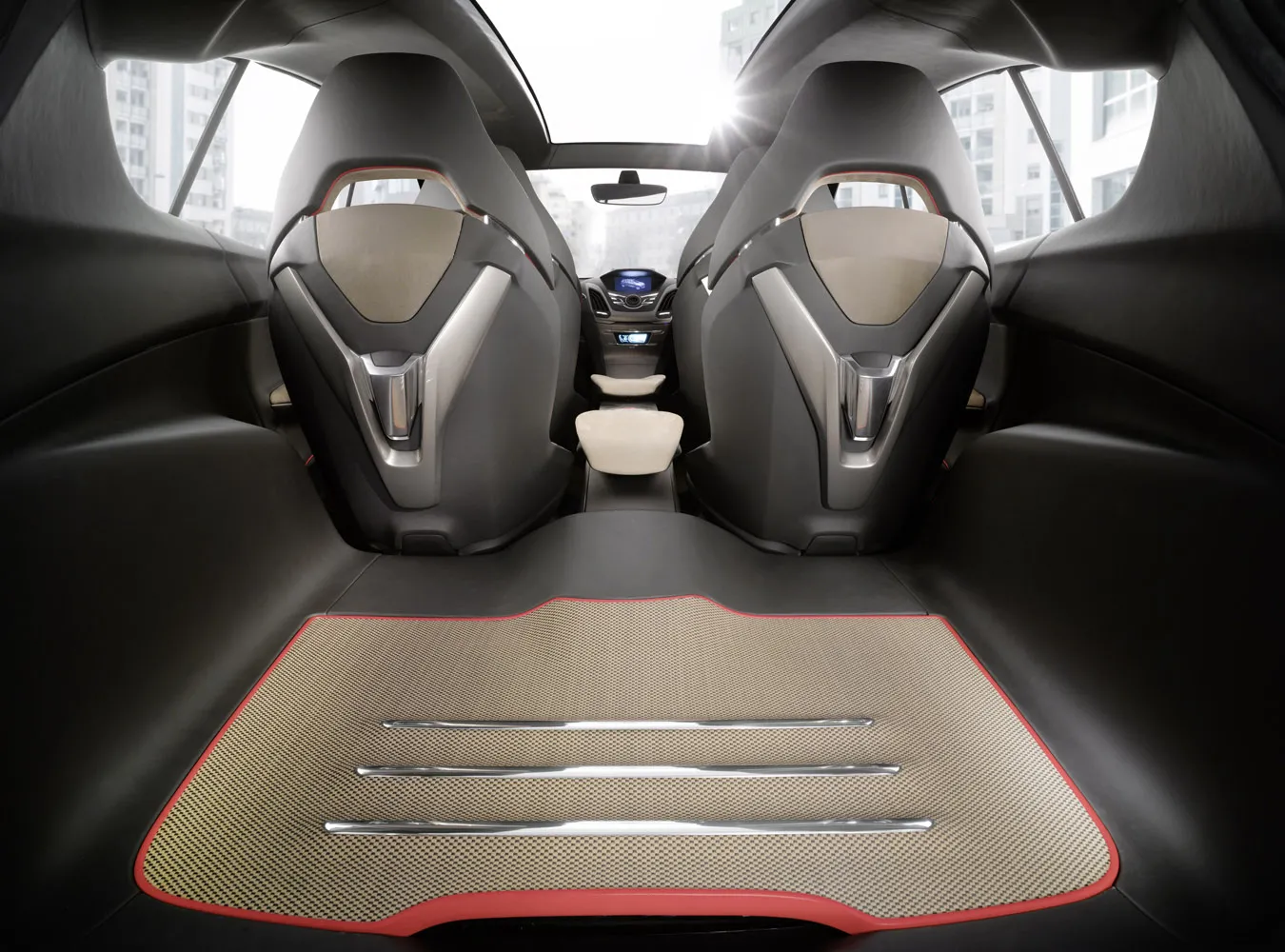 fordvertrekconcept_21_hr_1741840.jpg