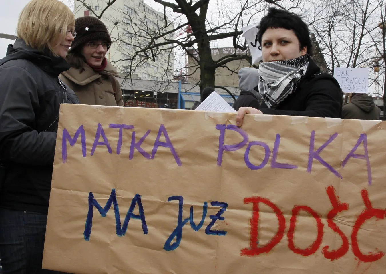 1866398-manify-wyszly-na-ulice.jpg