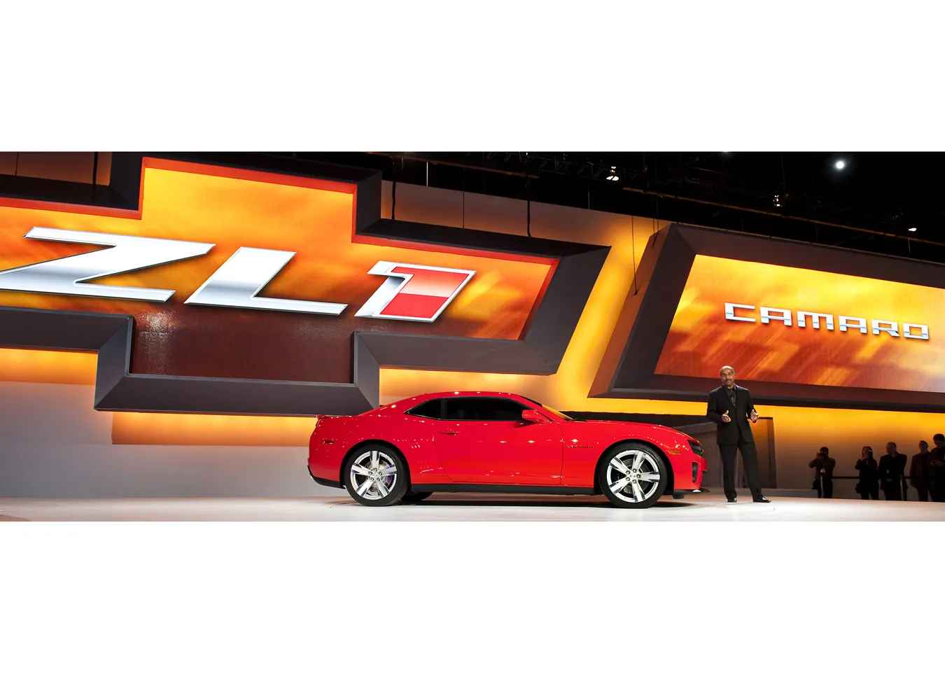 1809990-chevycamarozl1welburn098.jpg