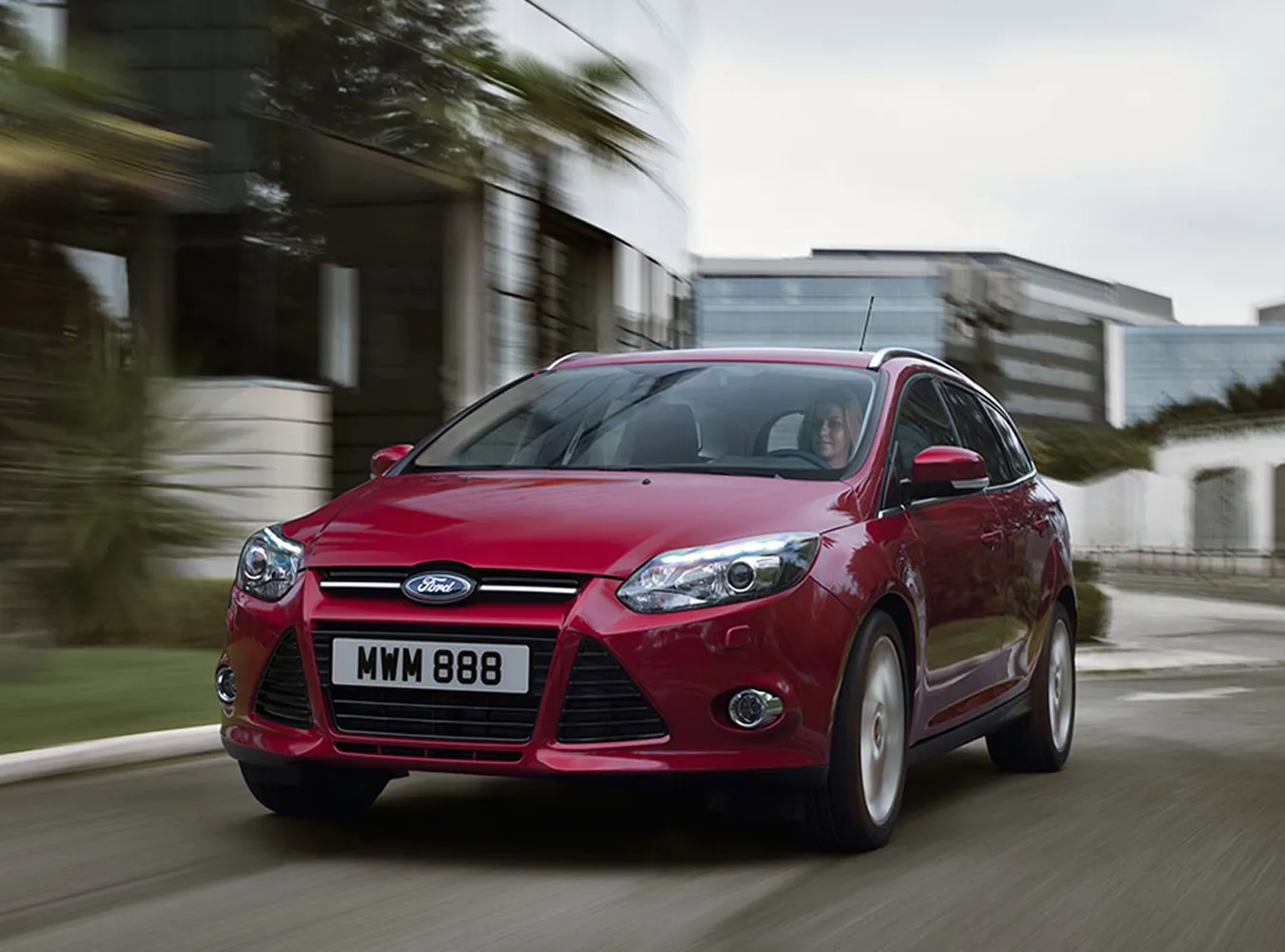 1827377-allnewfordfocus-wagon-006.jpg