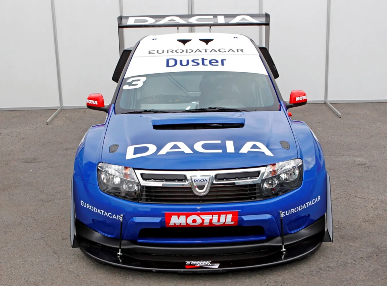 Z drogi! Dacia z silnikiem o mocy… 850 KM!