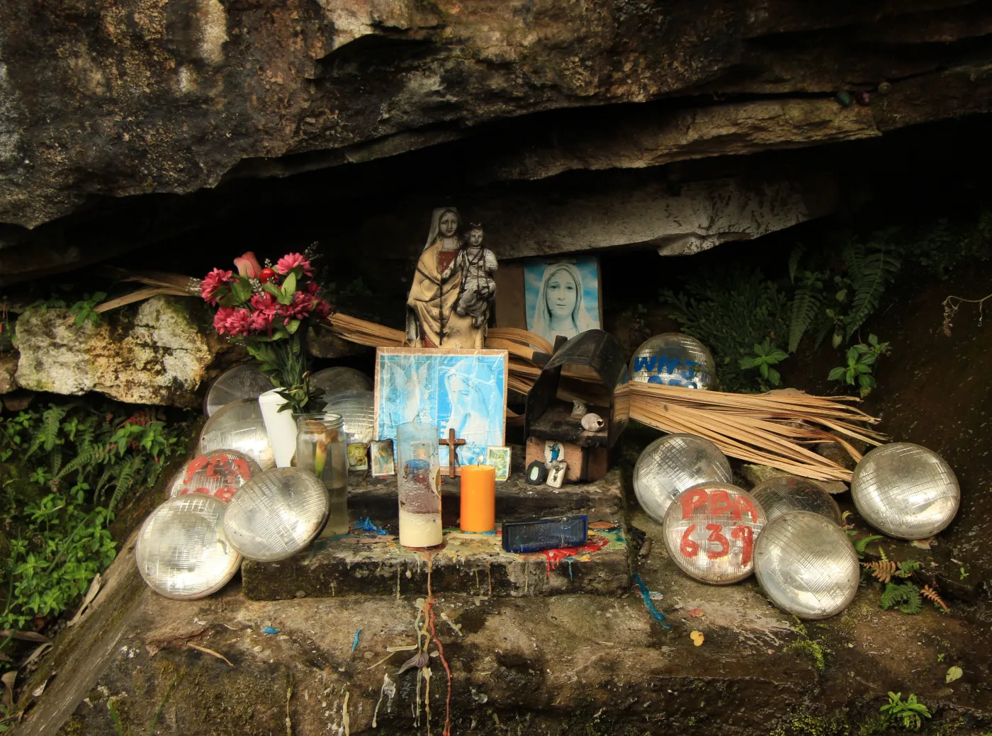 2139237-kolumbia-laguna-del-otun.jpg