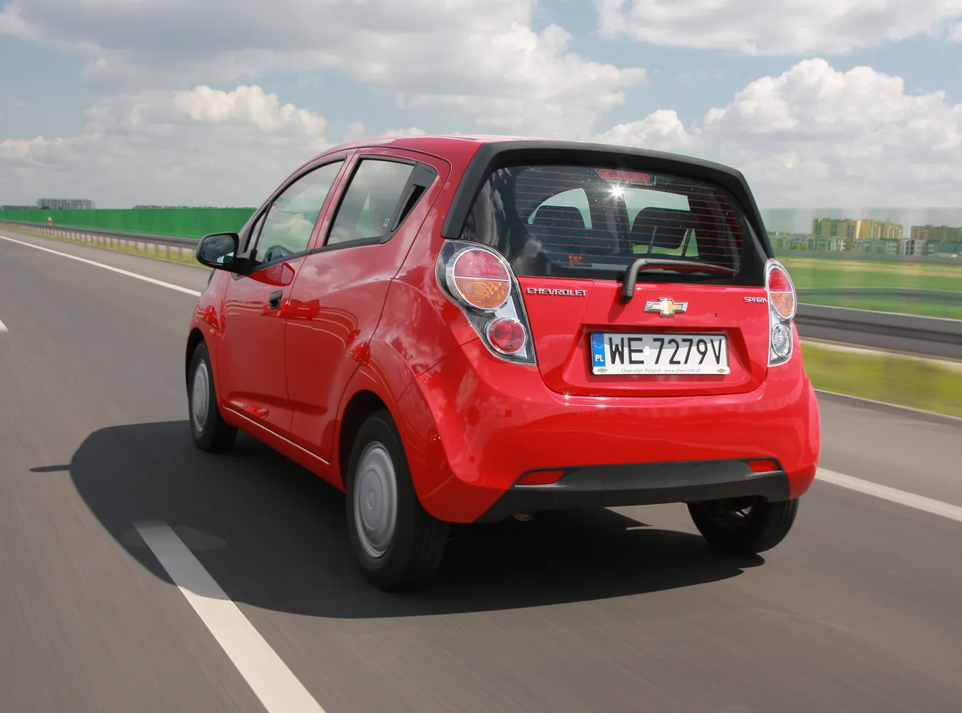 2359122-chevrolet-spark-test-1.jpg
