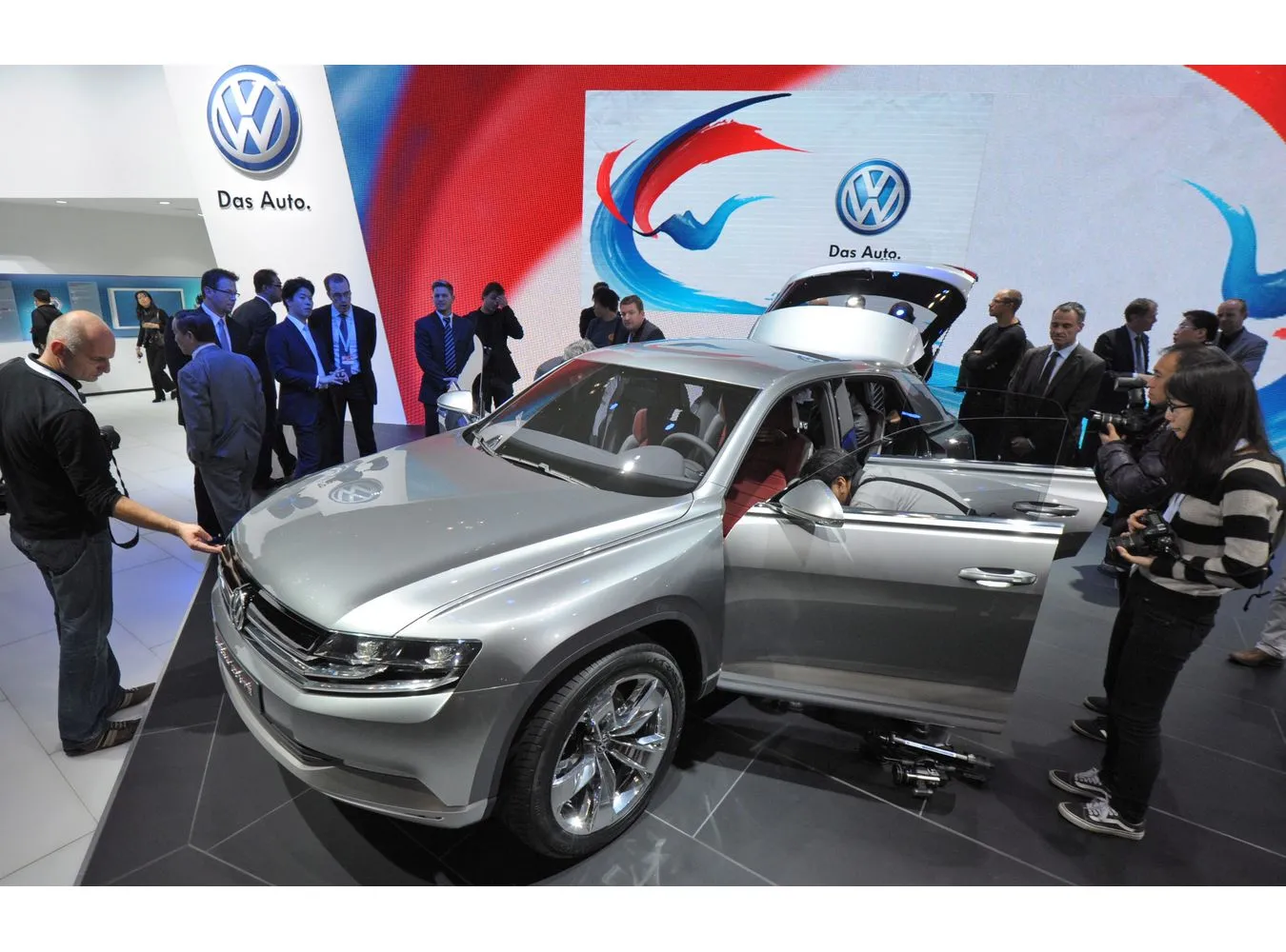 2797357-volkswagen-cross-coupe.jpg
