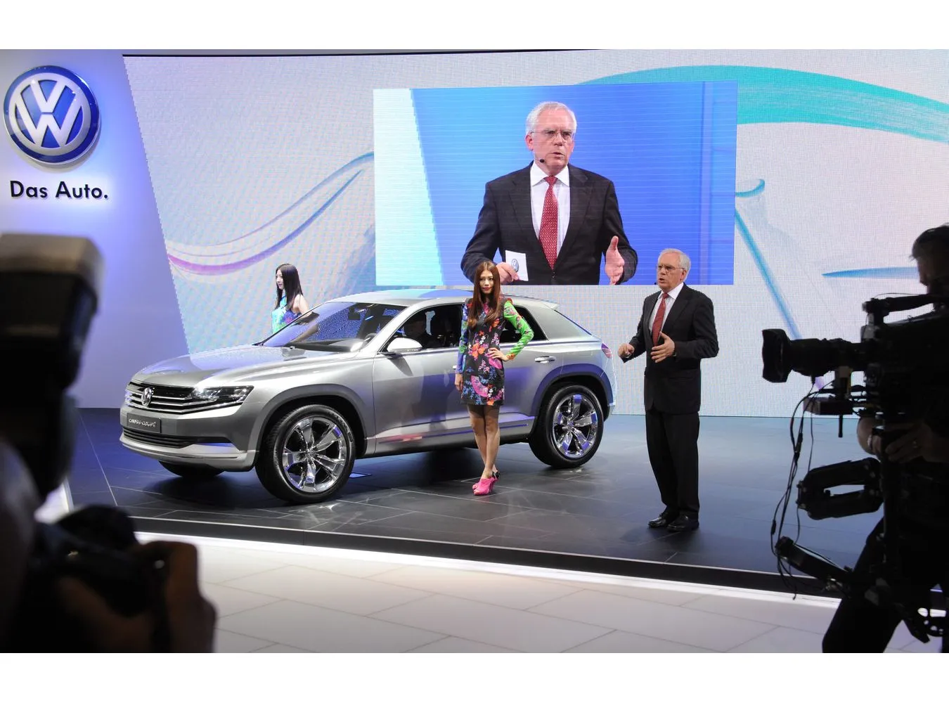 2797384-volkswagen-cross-coupe.jpg