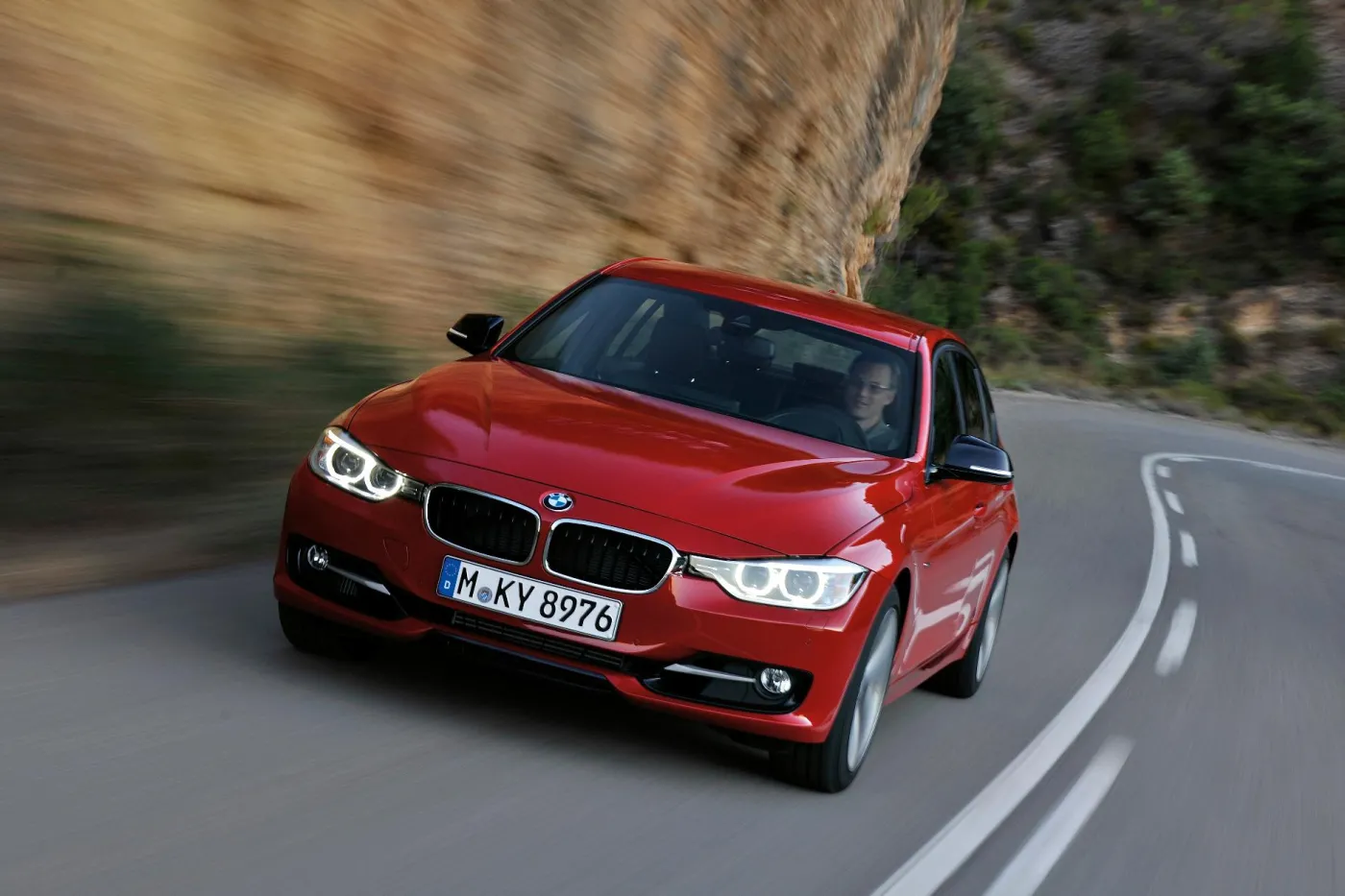 2617579-bmw-serii-3-nowe-new-5.jpg