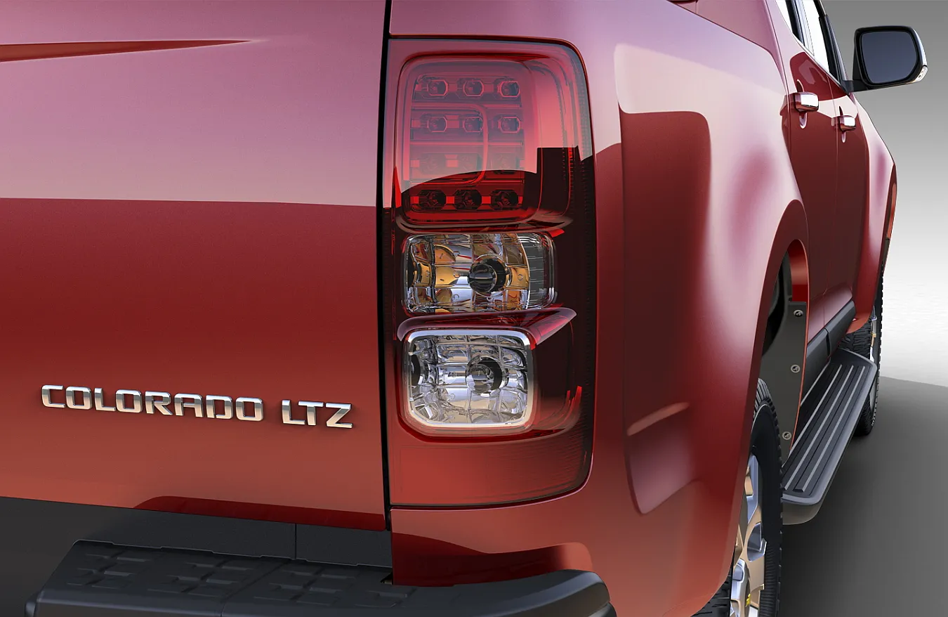 2638943-2012-colorado-ltz-thai13.jpg