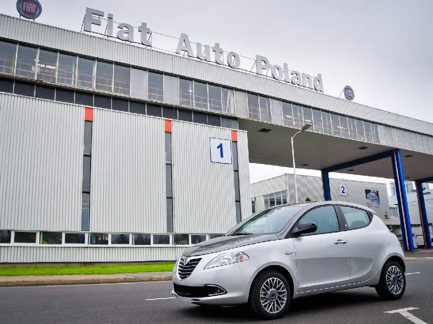 2190133-110615-l-ypsilon-tychy-02.jpg