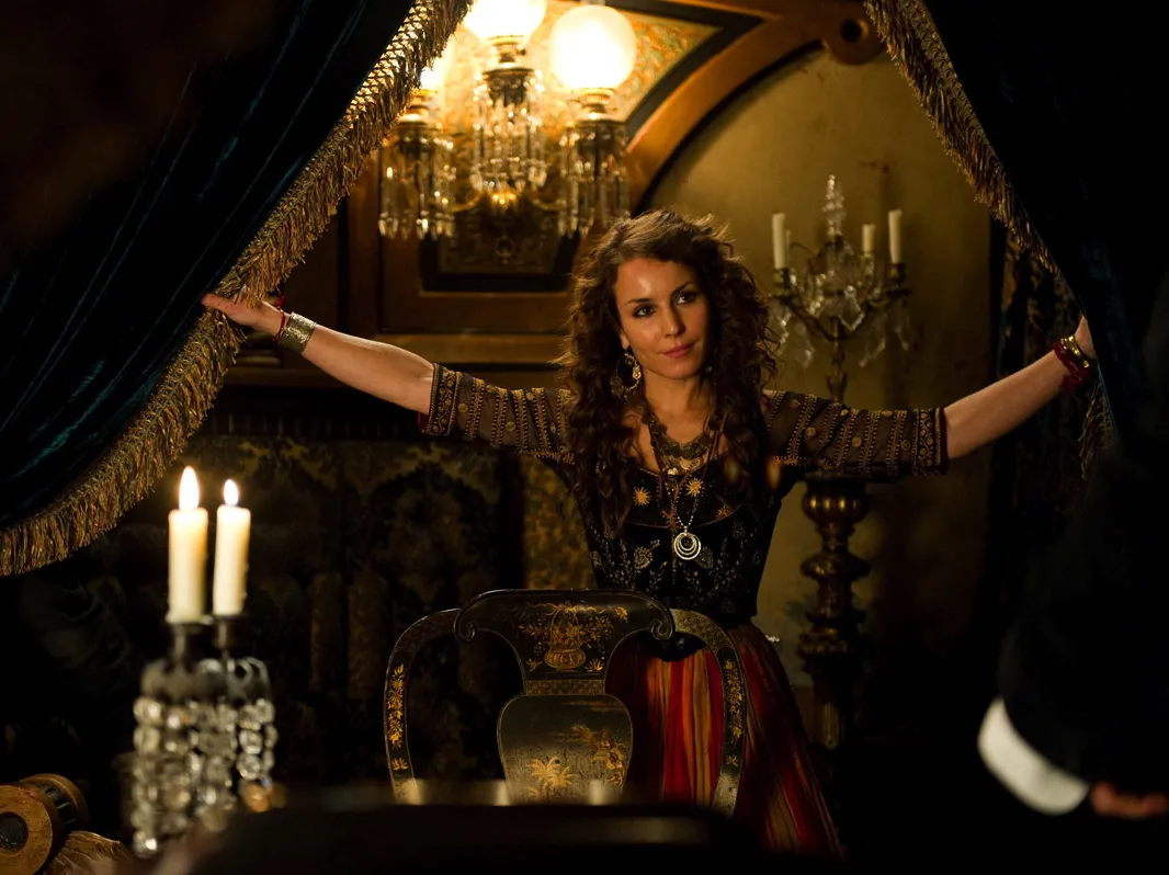 2931258-sherlock-holmes-gra-cieni.jpg