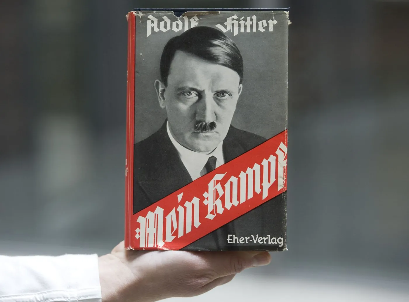 Adolf Hitler "Mein Kampf"