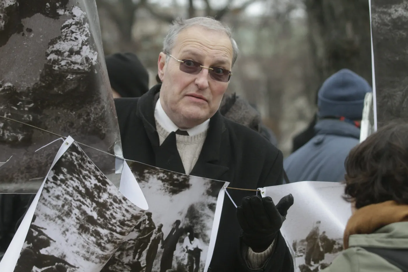 3233443-marsz-weteranow-waffen-ss.jpg