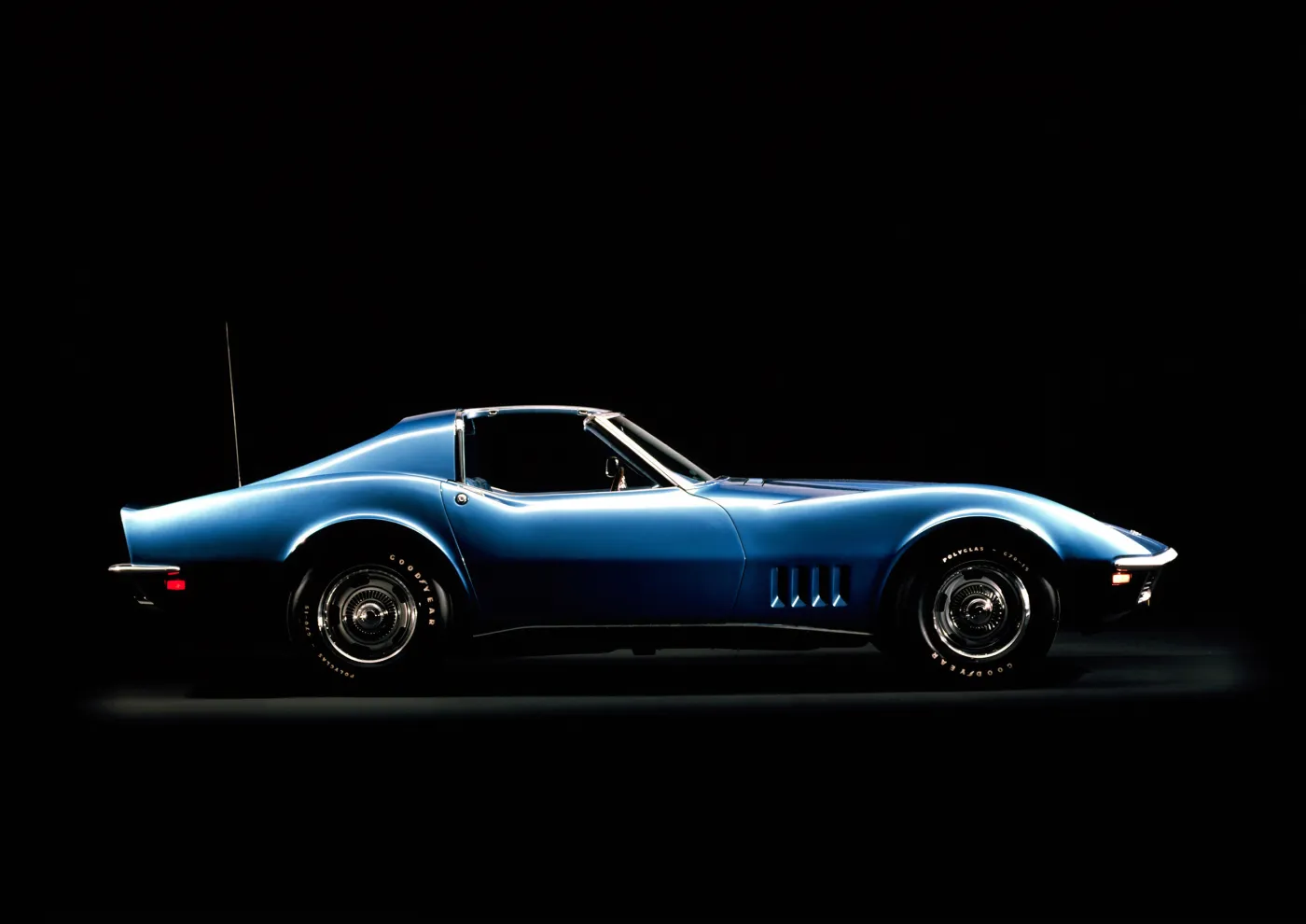 3820424-60thannivhistoricvette10.jpg