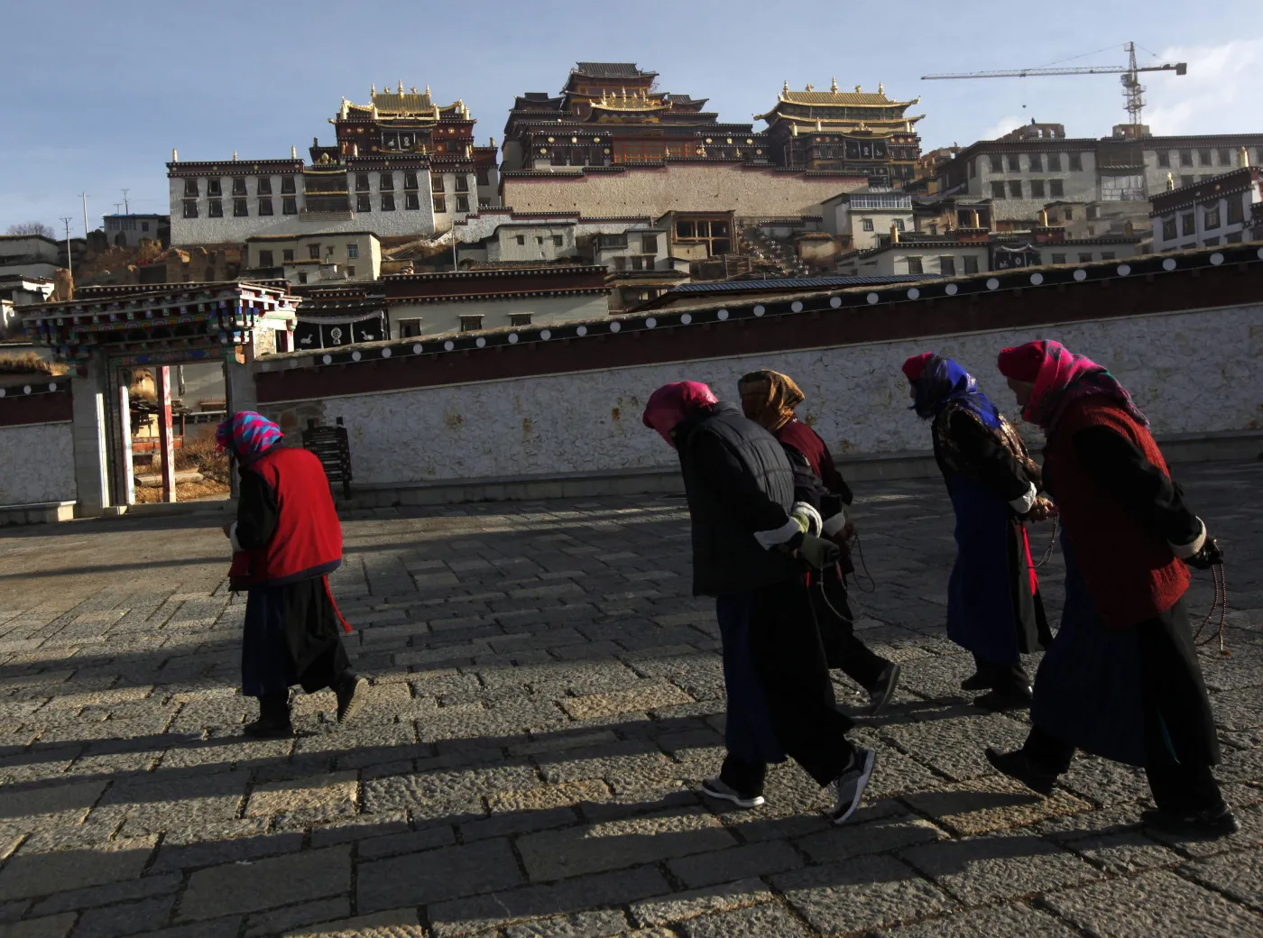 3529548-shangri-la-chiny-tybet.jpg