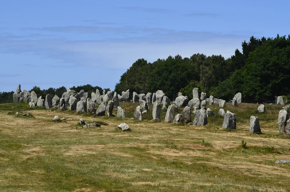 3559813-kamienne-rzedy-w-carnac.jpg