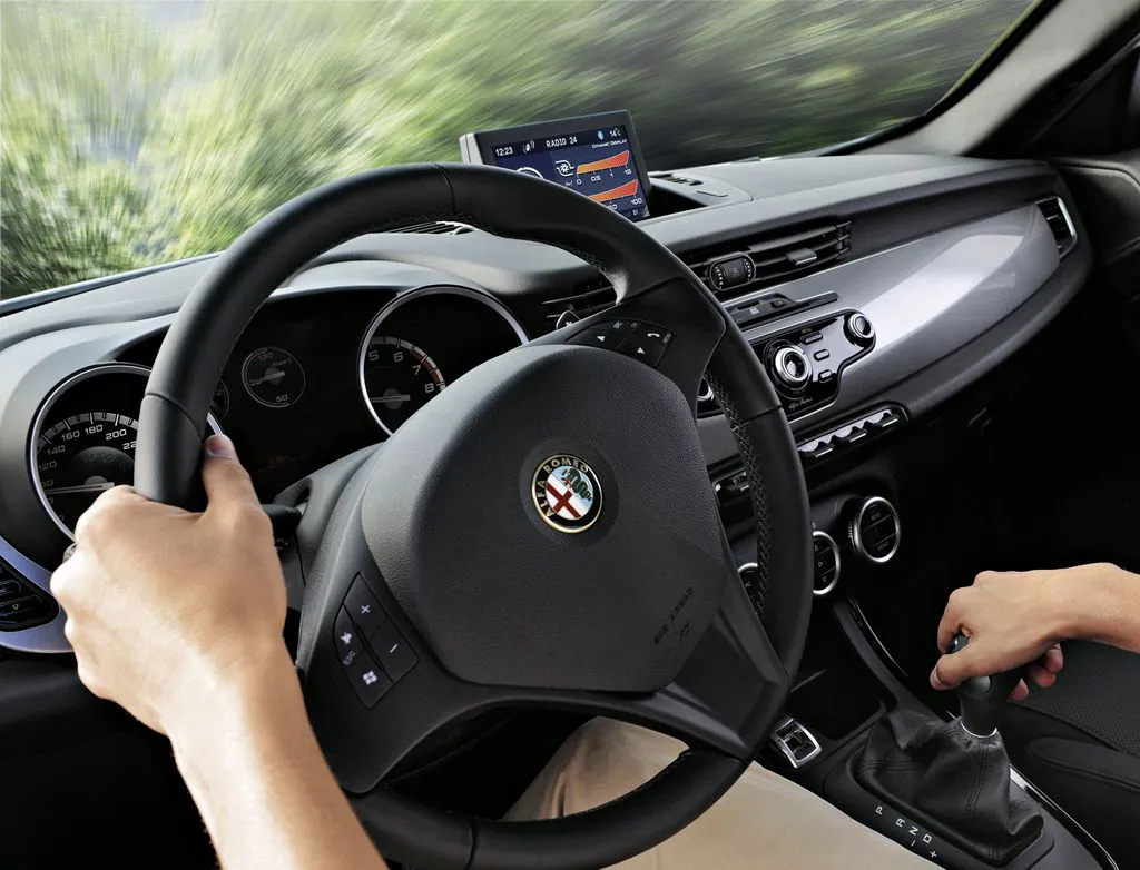 3597941-120124-ar-giuliettatct-05.jpg