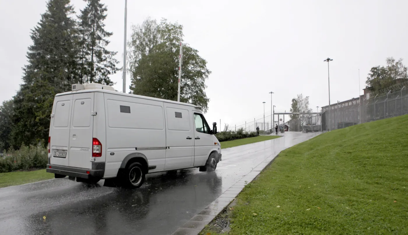 3929270-wiezienie-w-ila-pod-oslo.jpg