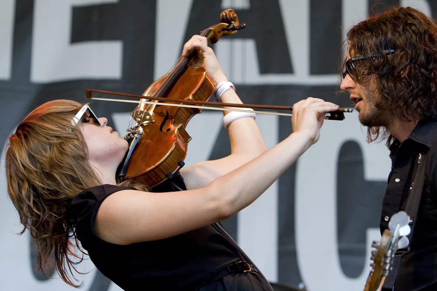 3950174-the-airborne-toxic-event.jpg