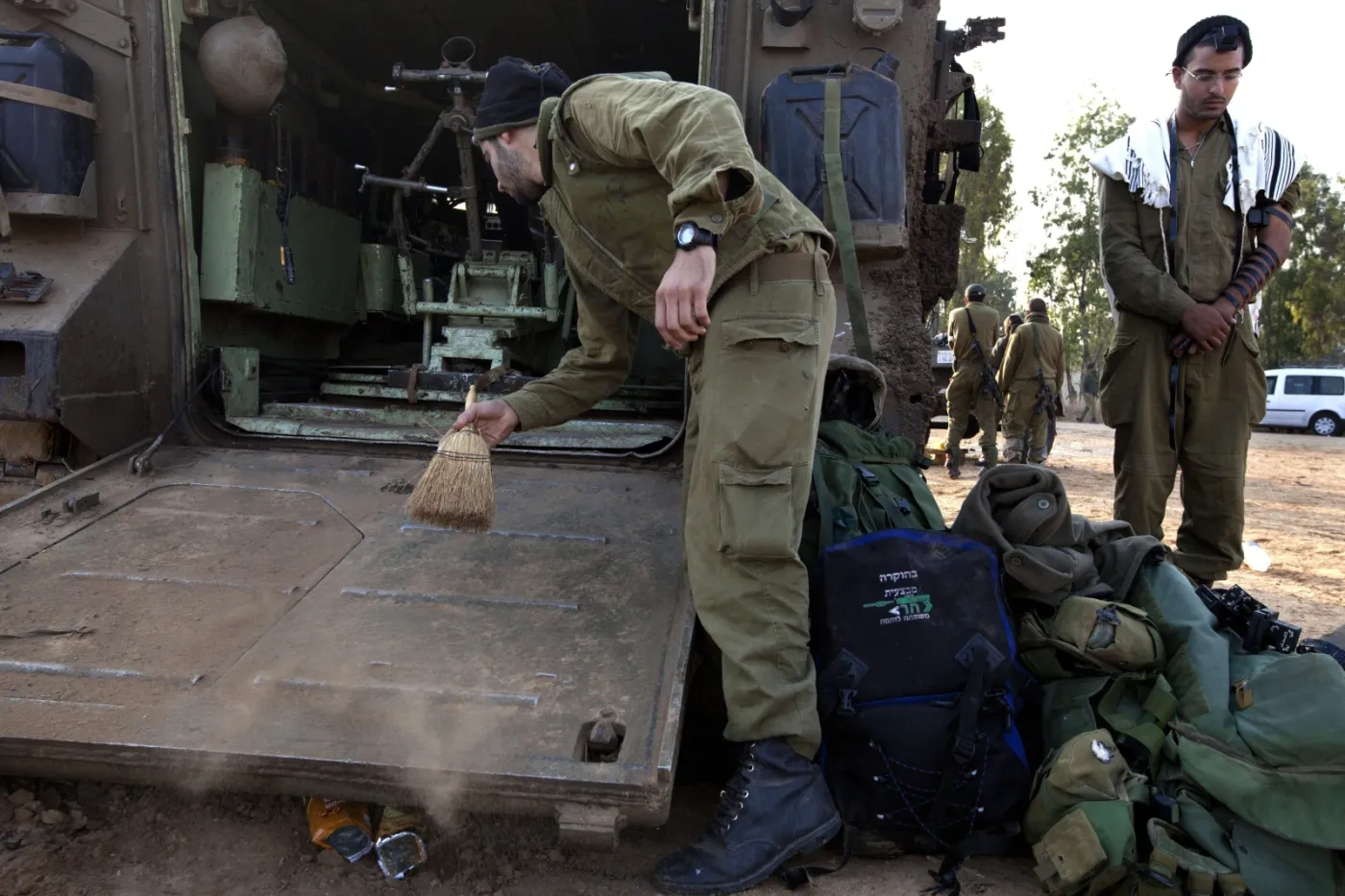 4296068-strefa-gazy-izrael-czolgi.jpg