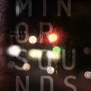 4407400-minor-sounds-the-humming.jpg