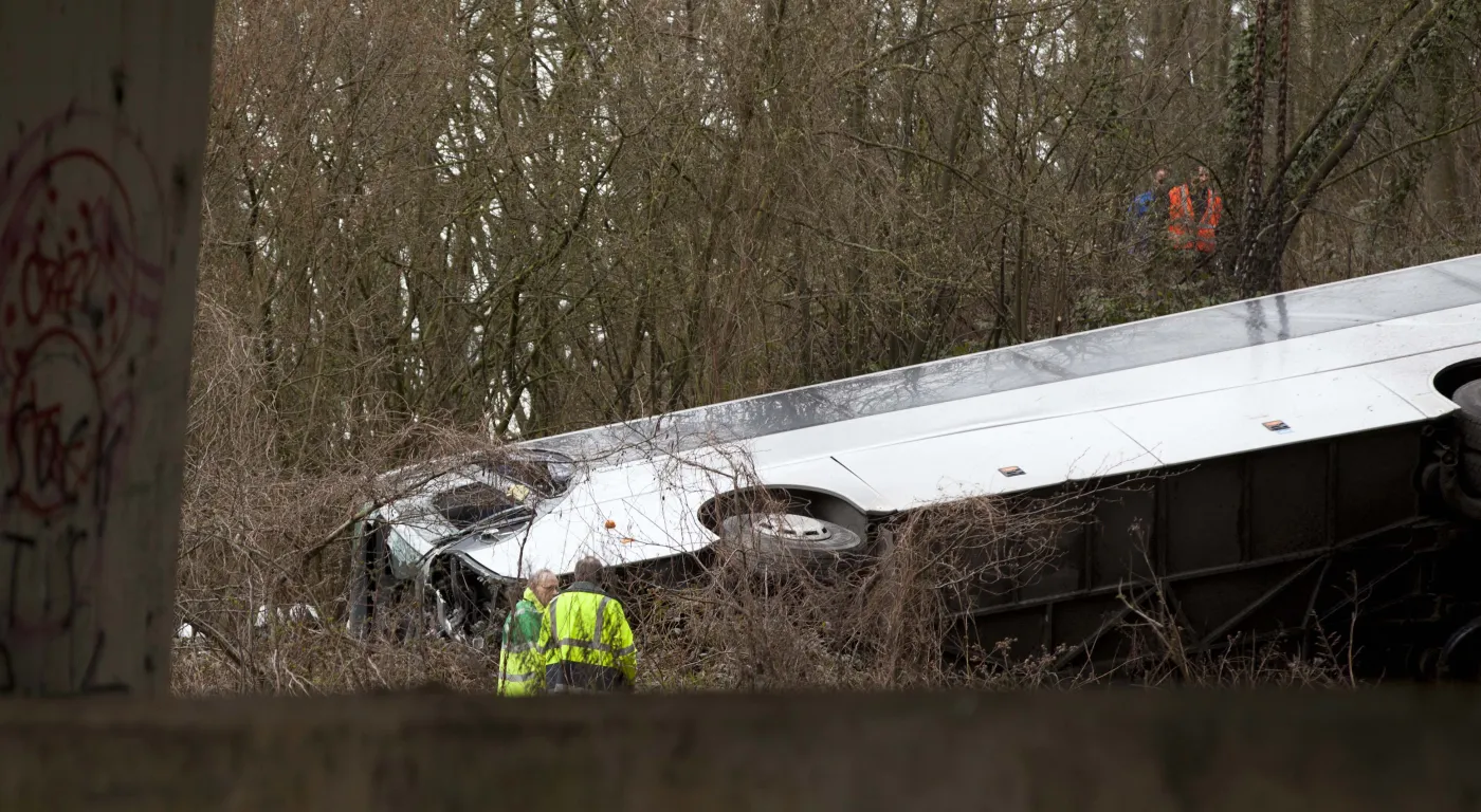 4844702-wypadek-autokaru-w-belgii.jpg