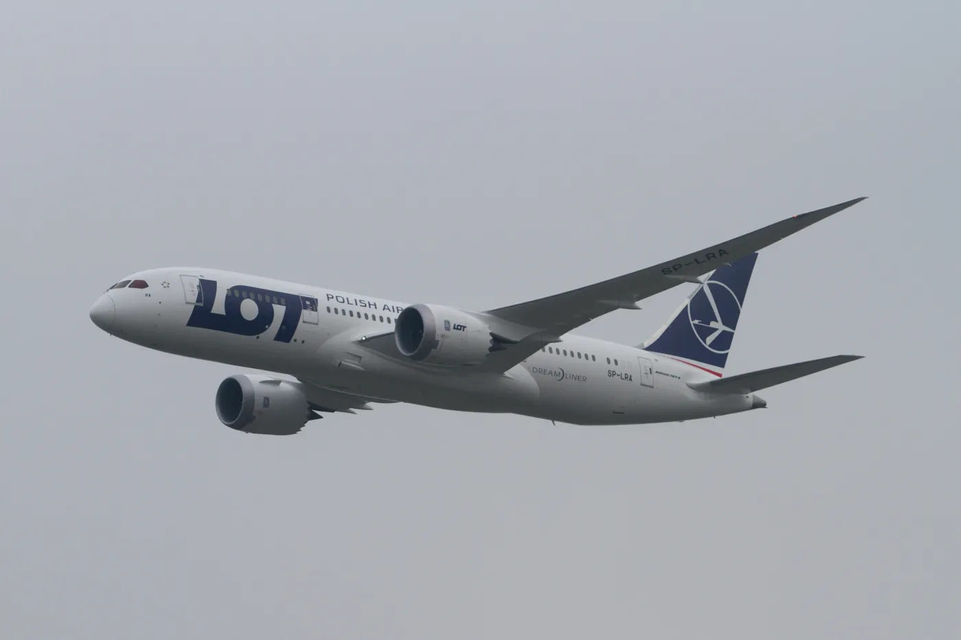 Dreamliner w barwach LOT