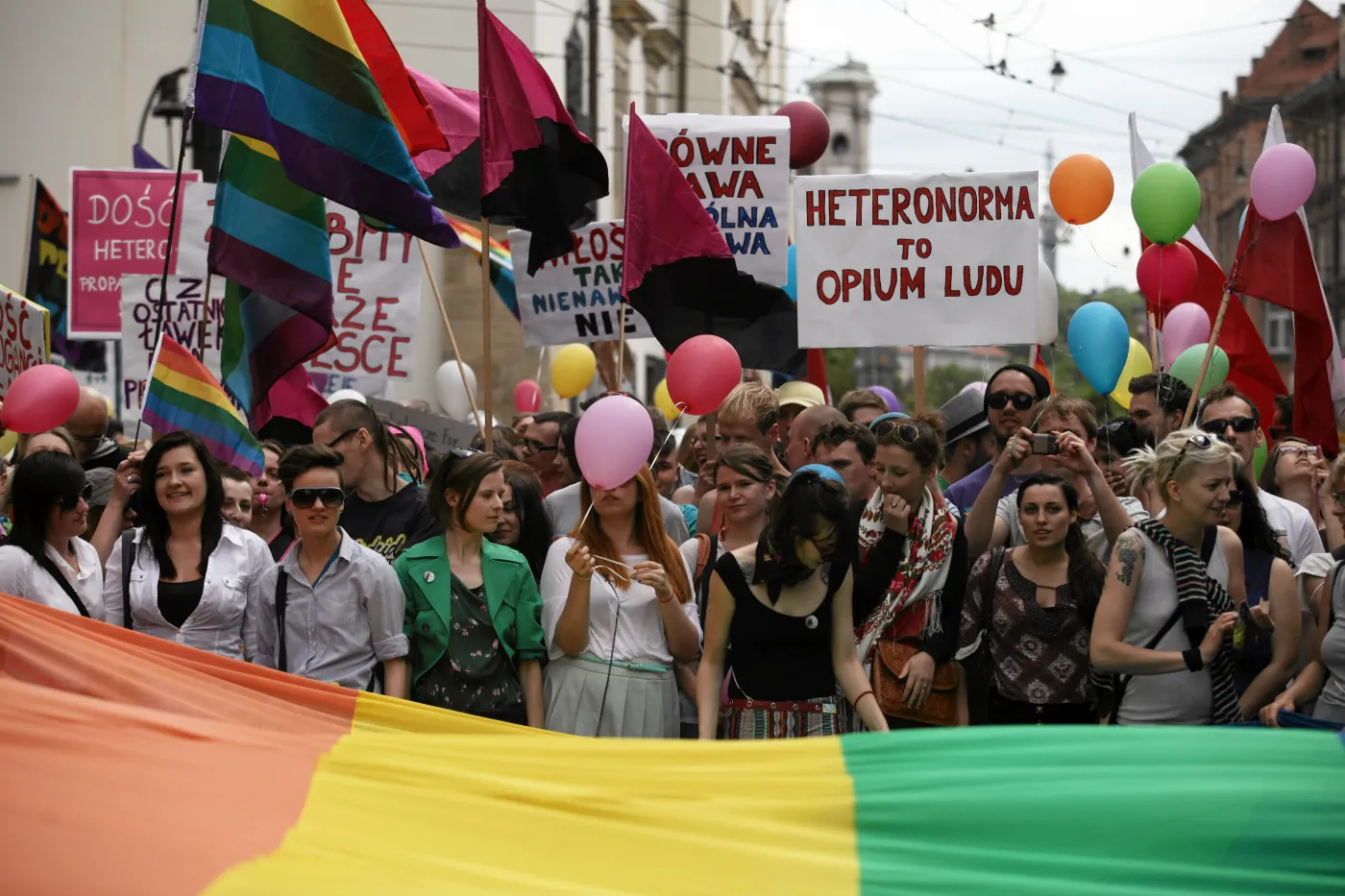 4981353-parada-rownosci-krakow.jpg