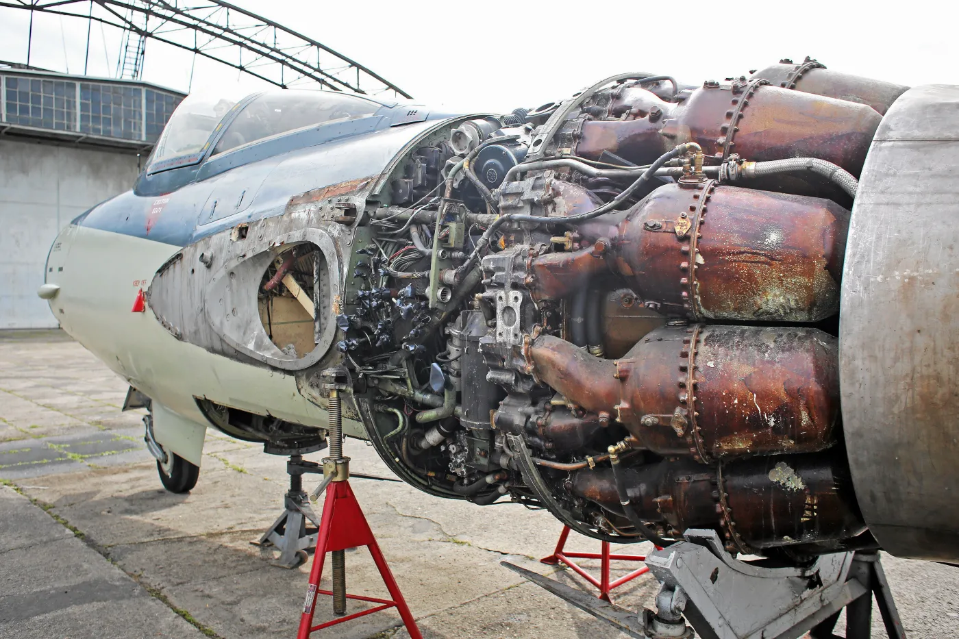 5001586-de-havilland-sea-venom.jpg