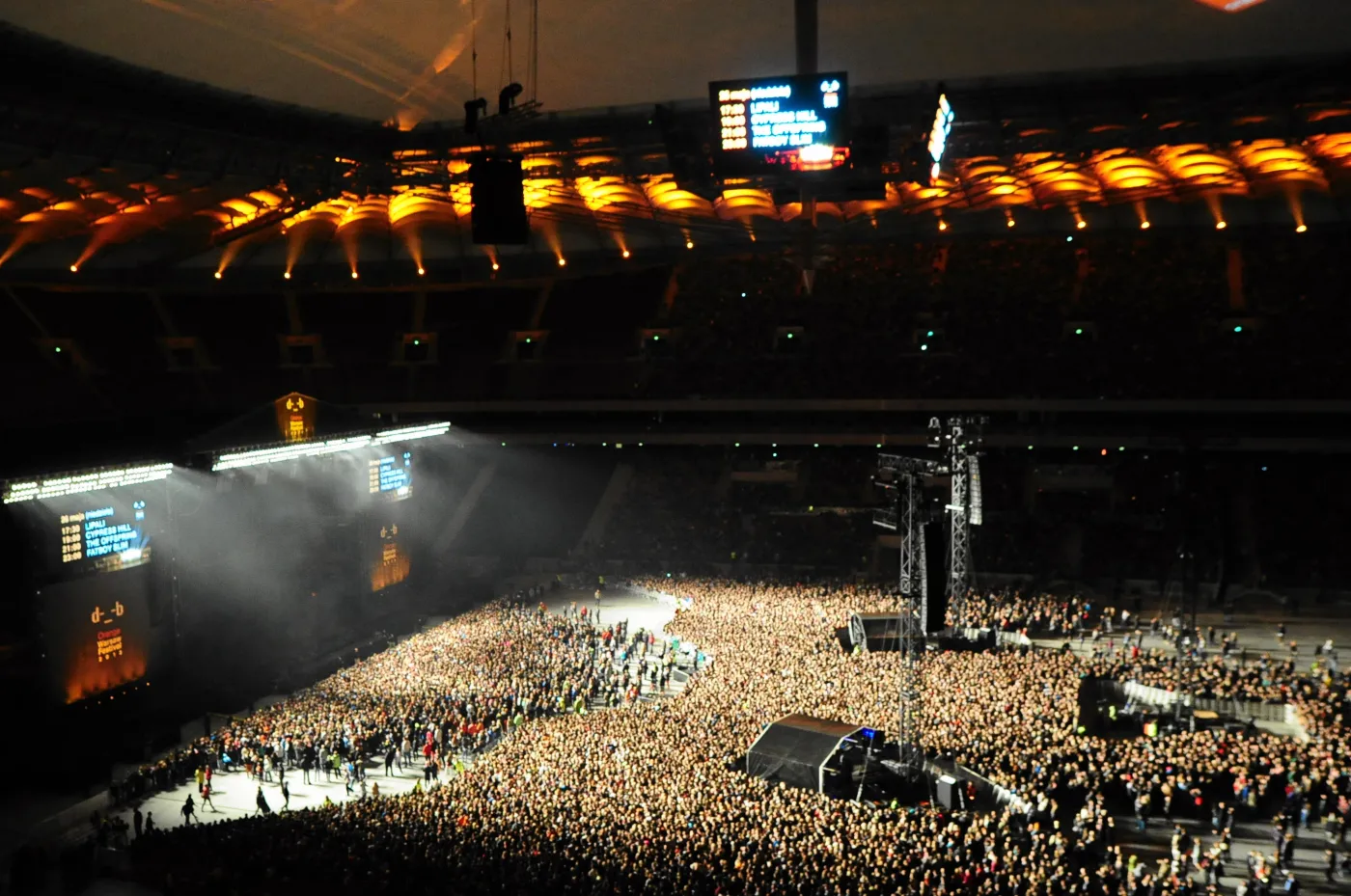 5017913-orange-warsaw-festival.jpg