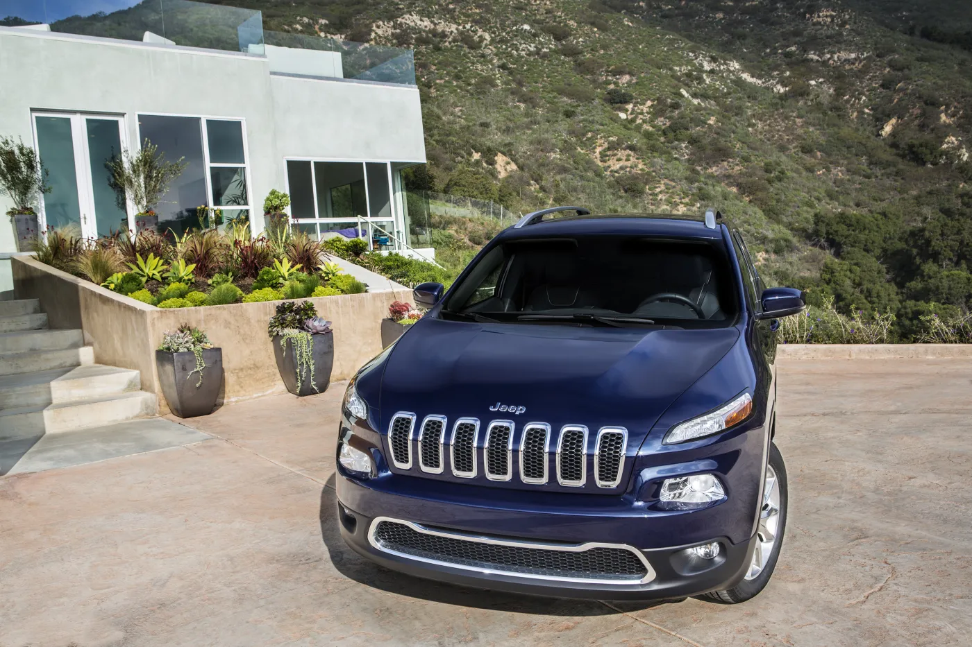 4684673-jeep-20cherokee-20house.jpg