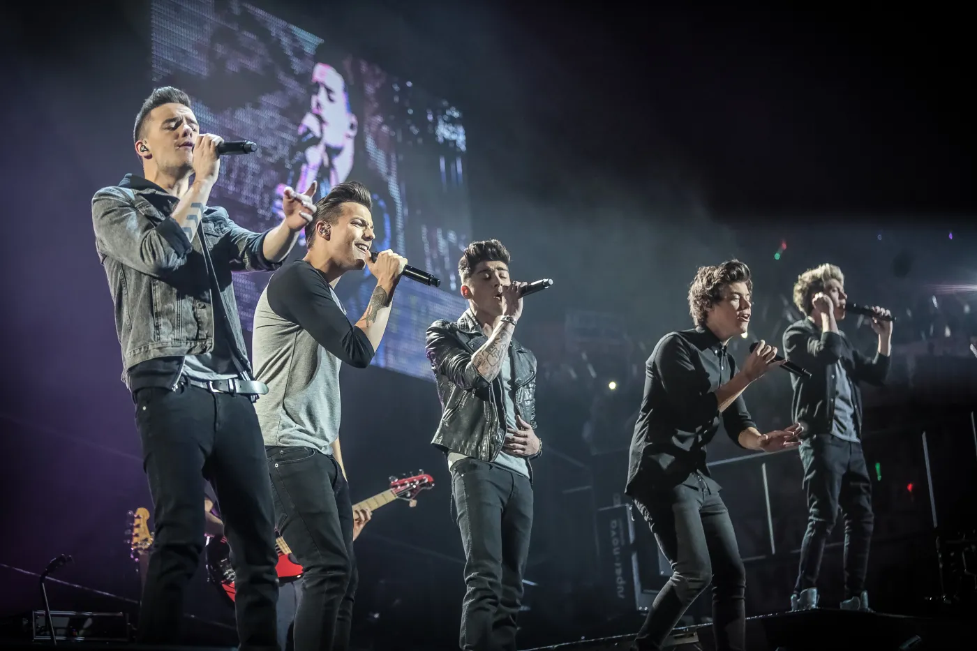 5137188-one-direction-this-is-us.jpg