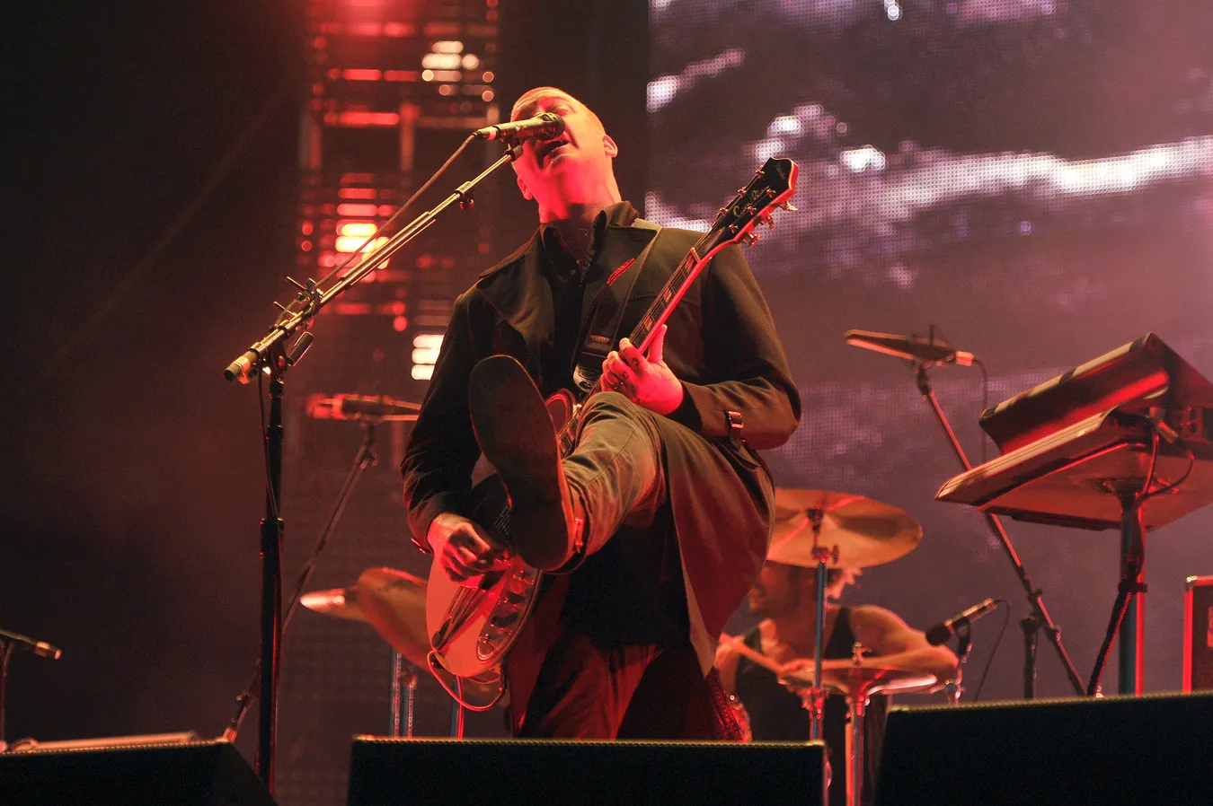 5166639-queens-of-the-stone-age.jpg