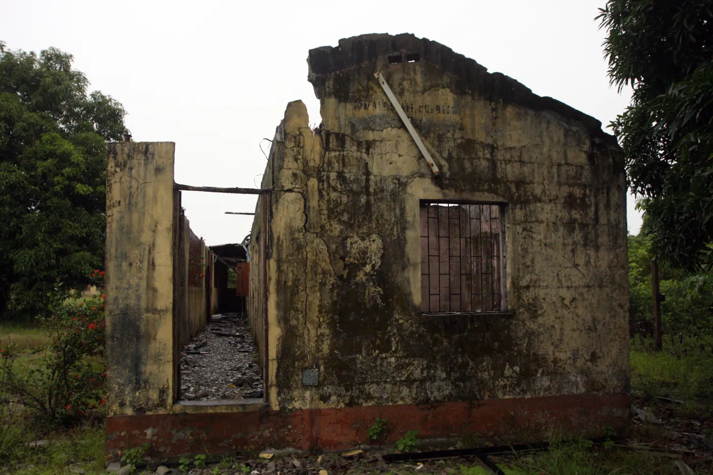 5863079-wiezienie-tekunle-nigeria.jpg