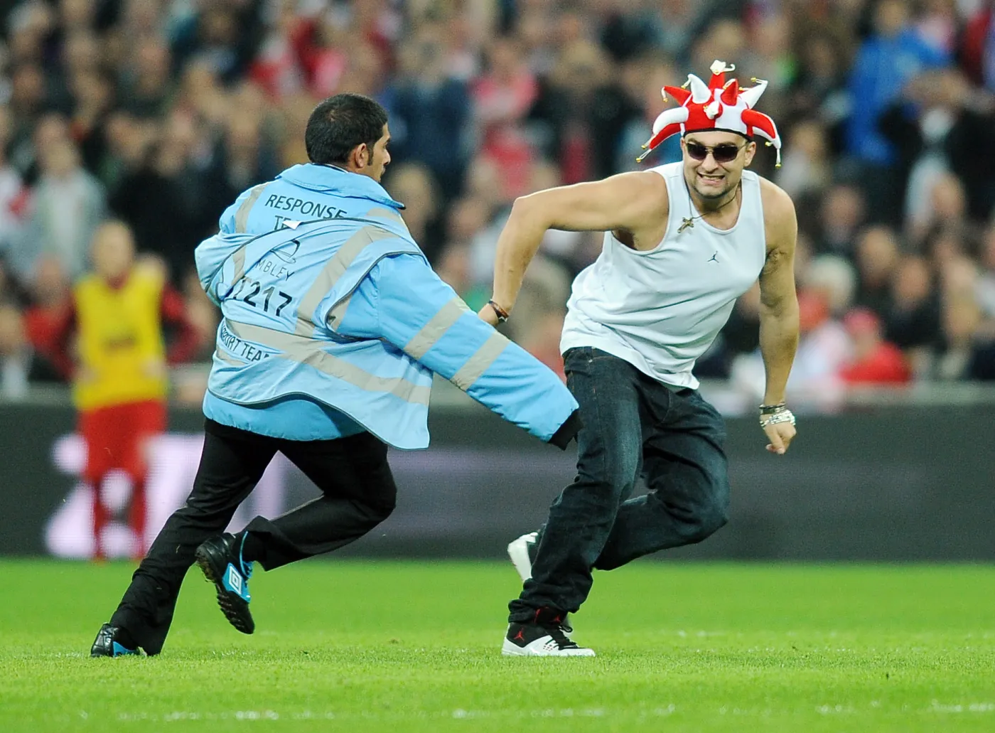 5525393-polscy-kibice-na-wembley.jpg