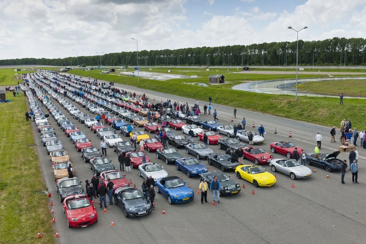 Mazda ustanowiła nowy rekord świata! Zobacz ZDJĘCIA