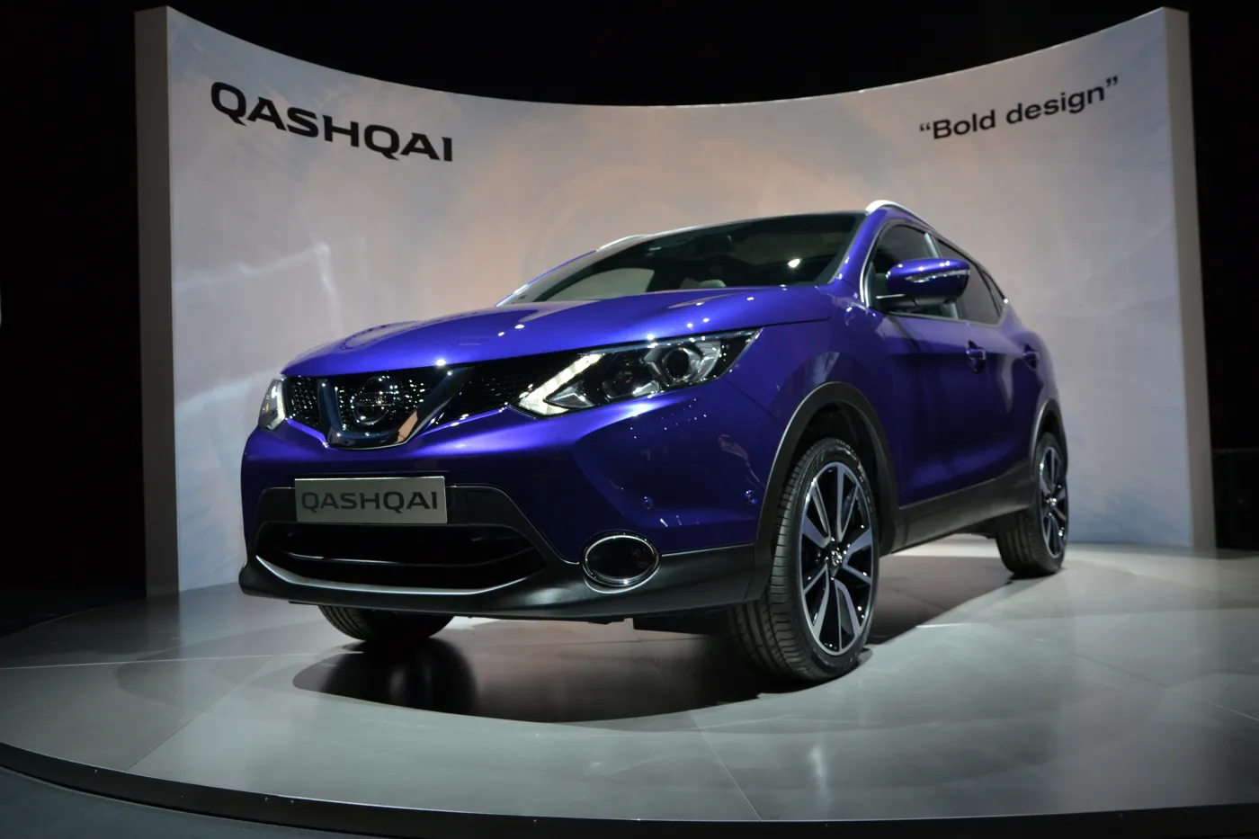 5611108-nissan-qashqai-fot-p-1.jpg