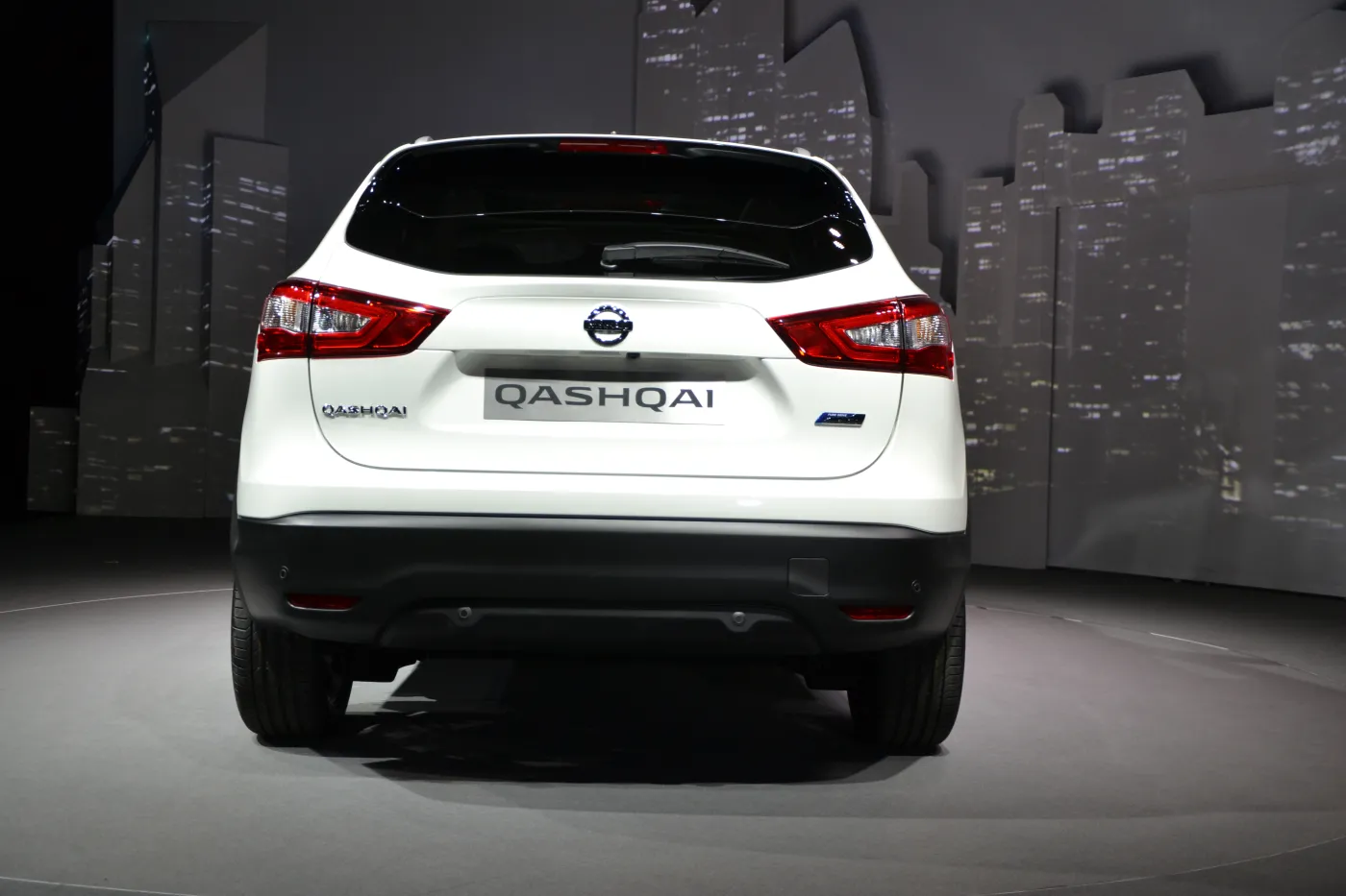 5611340-nissan-qashqai-fot-p-9.jpg