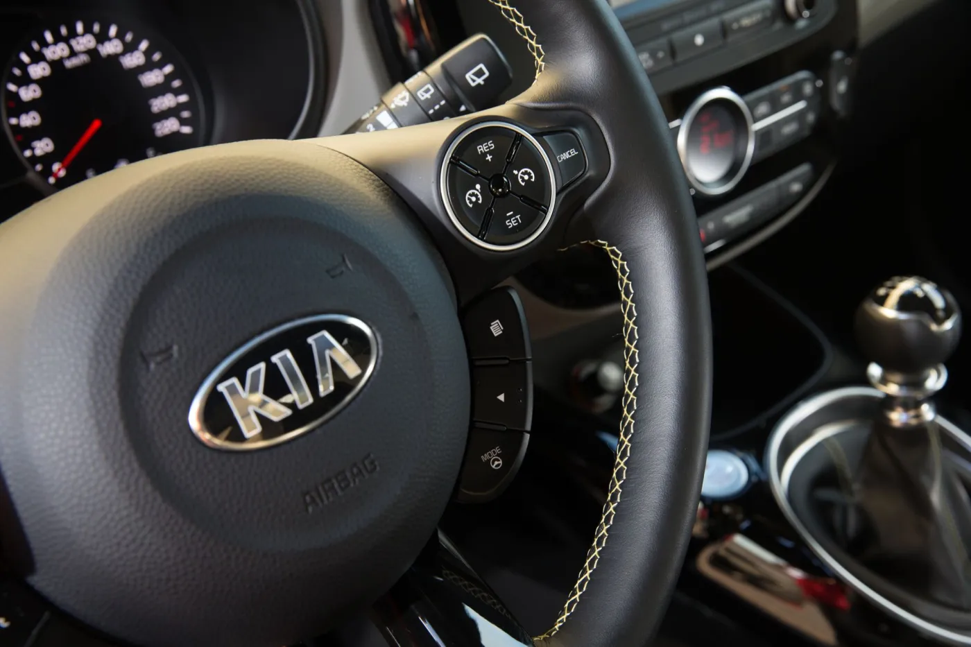 6078829-new-kia-soul-detail-034.jpg