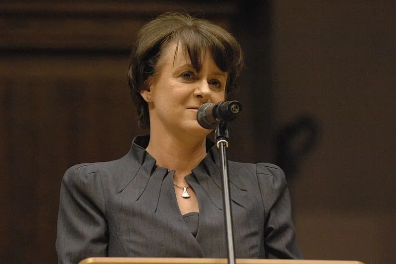 Darmowe podręczniki nawet dla szóstoklasistów. Nowy pomysł ministerstwa edukacji