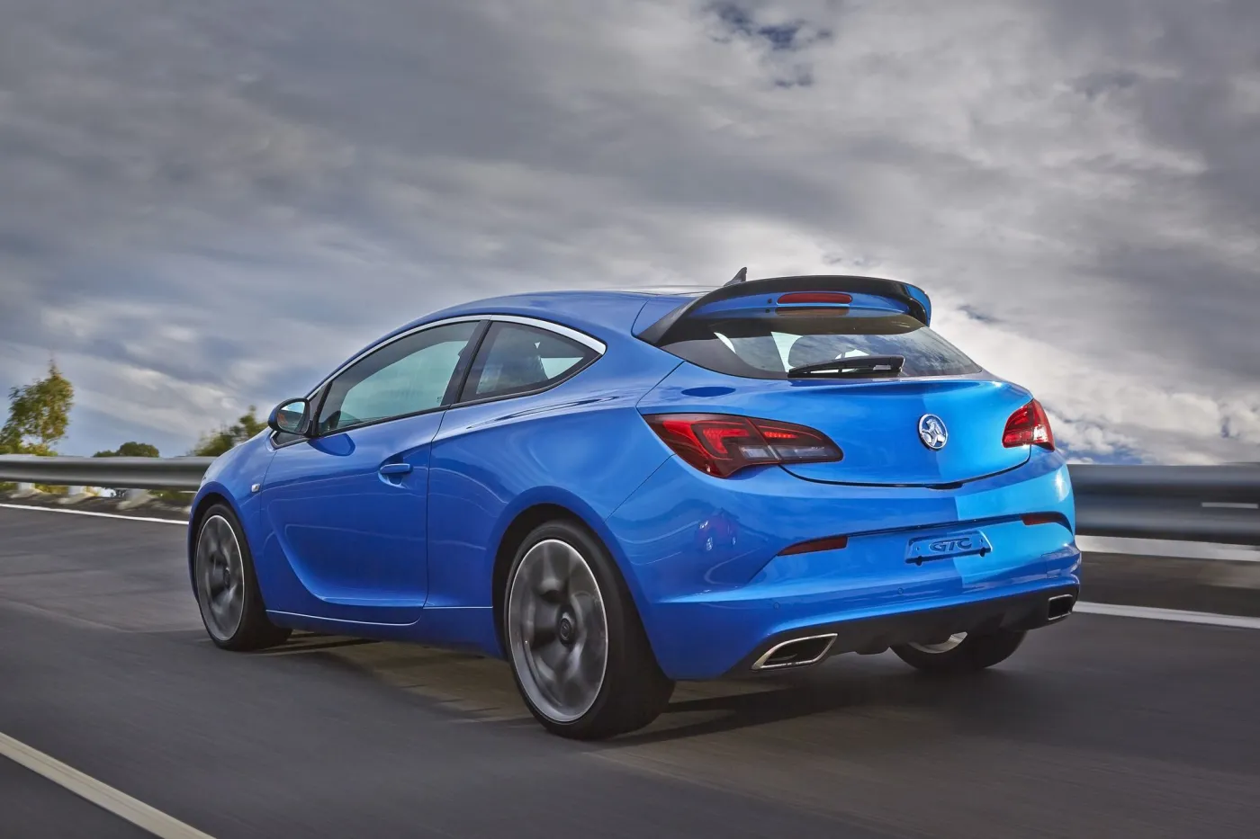 6277994-holden-astra-vxr-290263.jpg