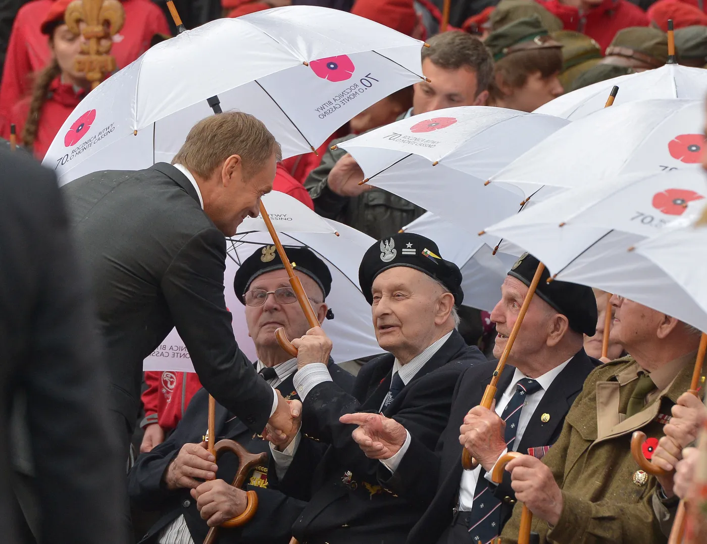 6300152-donald-tusk-monte-cassino.jpg