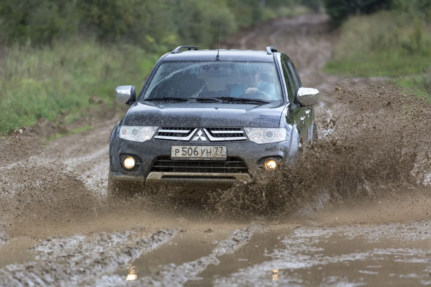 Japońska terenówka debiutuje w Polsce! Nowe mitsubishi pajero sport. ZDJĘCIA