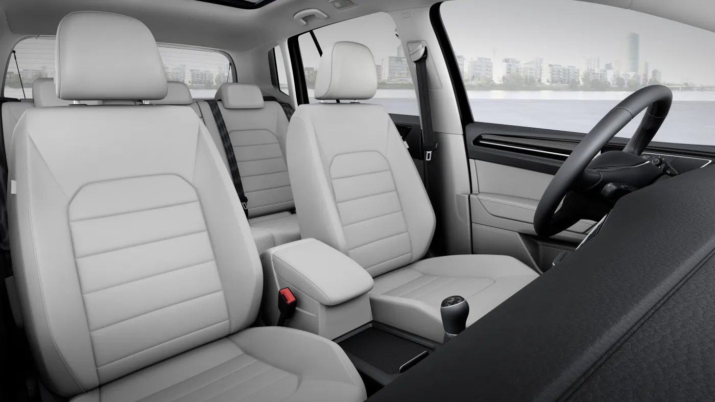 5384301-golf-sportsvan-concept-06.jpg