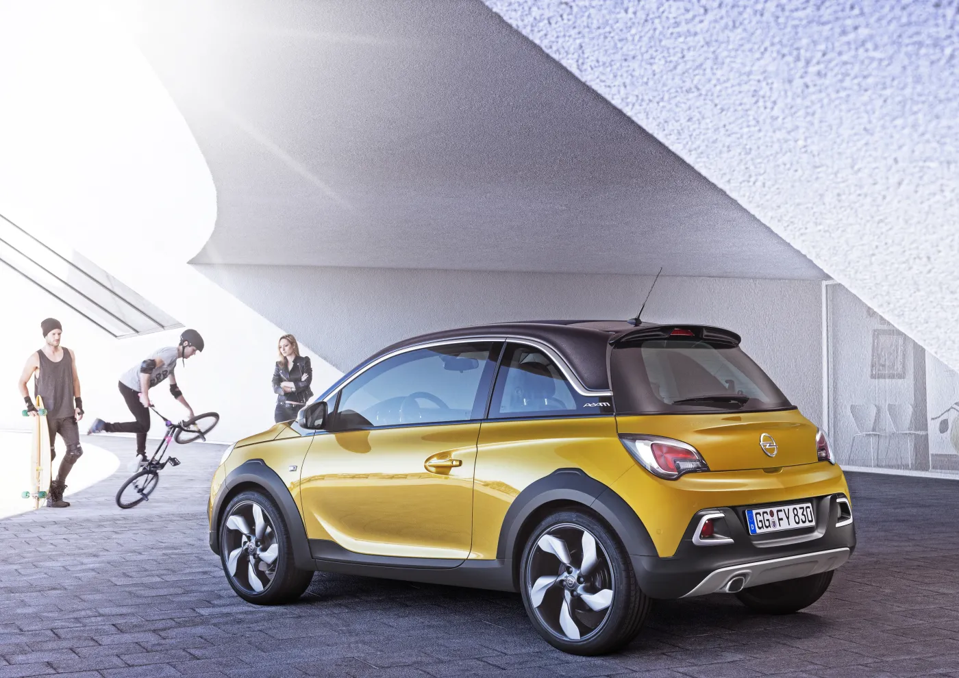 5958681-opel-adam-rocks-289969.jpg