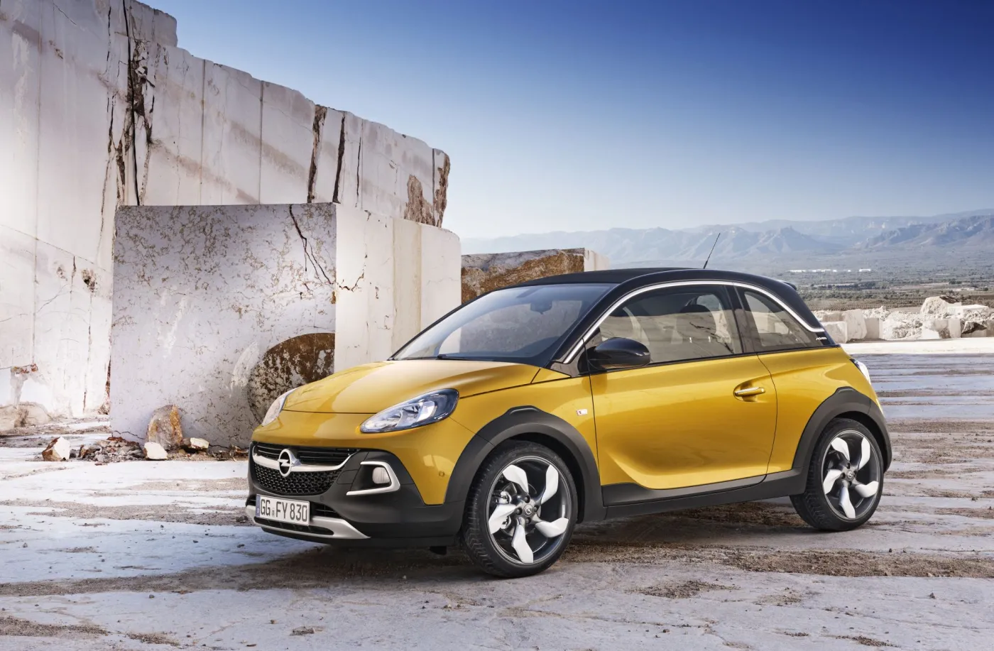 5959345-opel-adam-rocks-289976.jpg