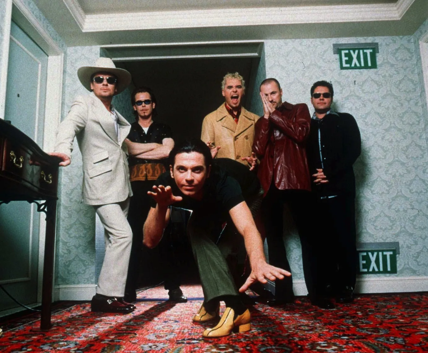 5984831-michael-hutchence-i-inxs.jpg